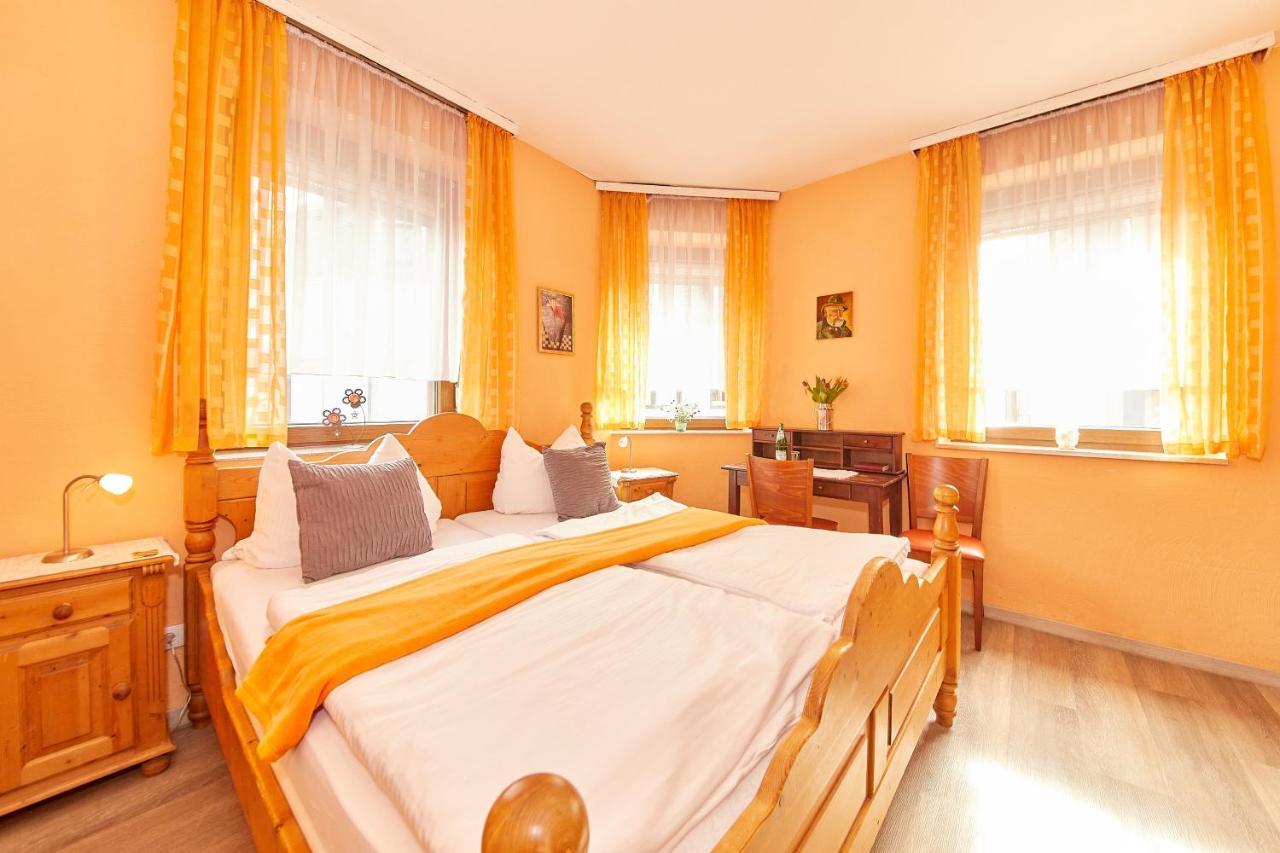 Hotel Zum Dicken Baum Mayen Εξωτερικό φωτογραφία